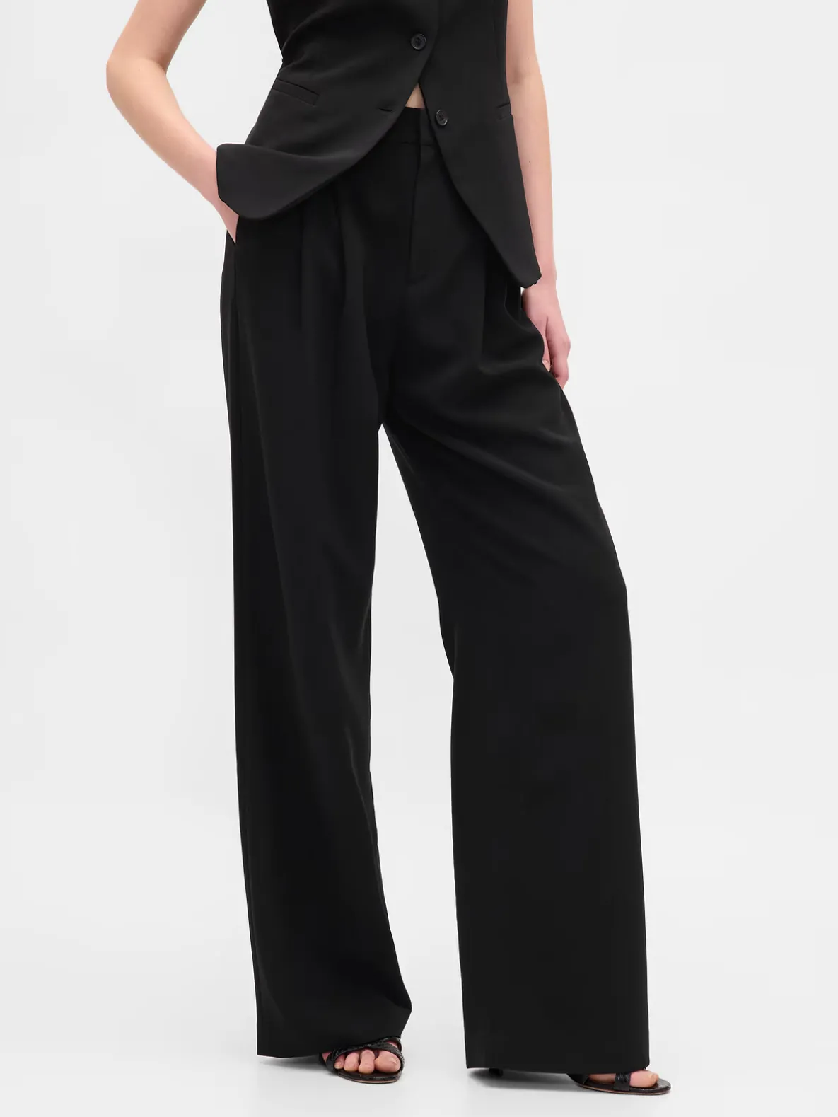 365 High Rise Pleated Trousers