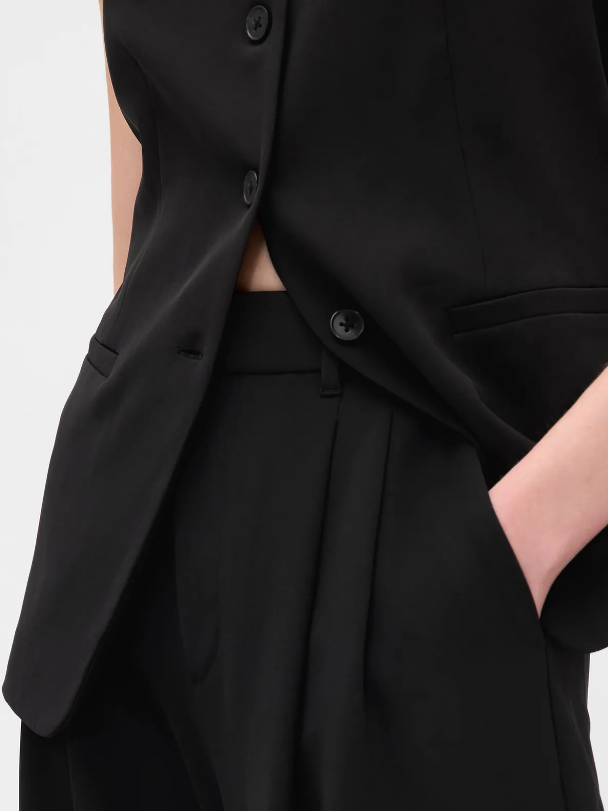 365 High Rise Pleated Trousers
