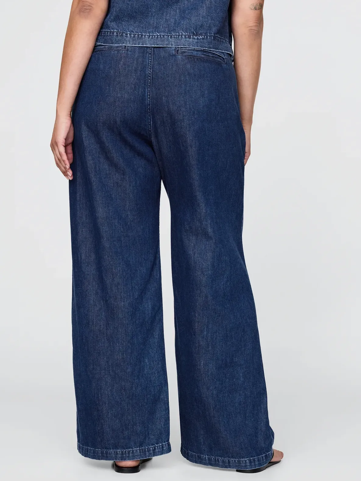 365 High Rise UltraSoft Denim Pleated Trousers