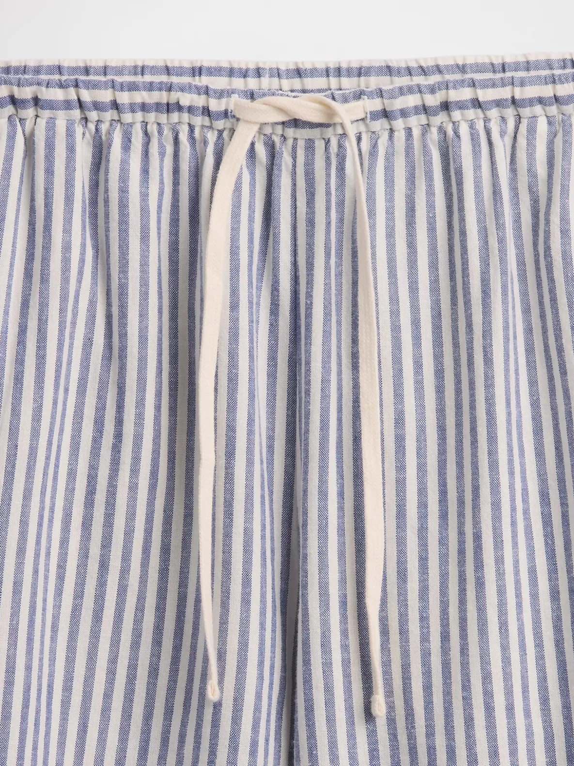 6" Linen-Blend Easy Shorts