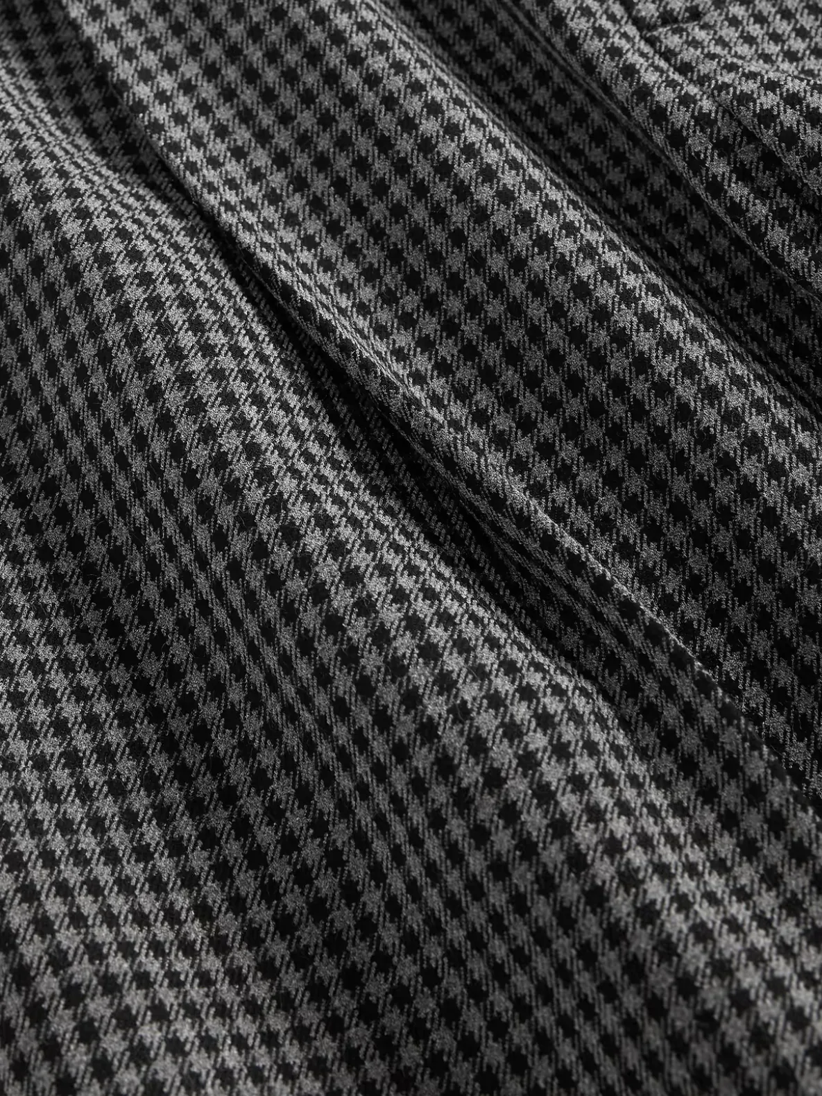 365 Low Rise Brushed Twill Pleated Trousers