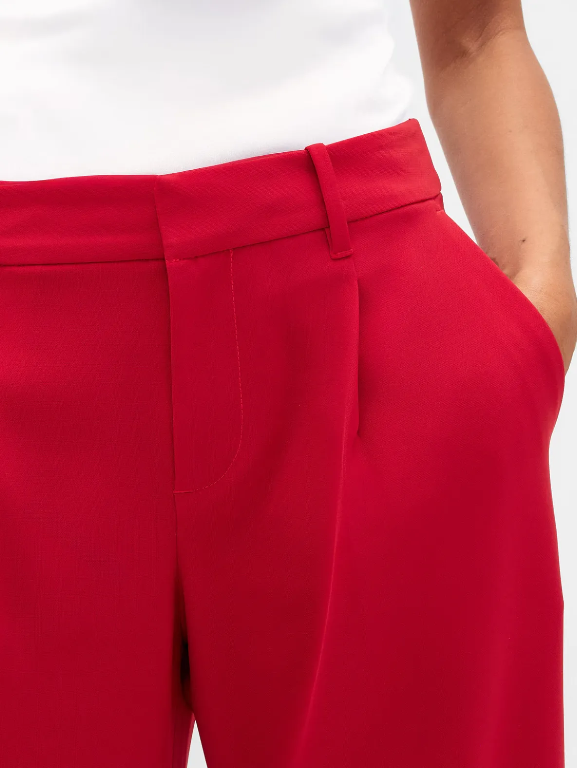 365 Low Rise Pleated Wide-Leg Trousers