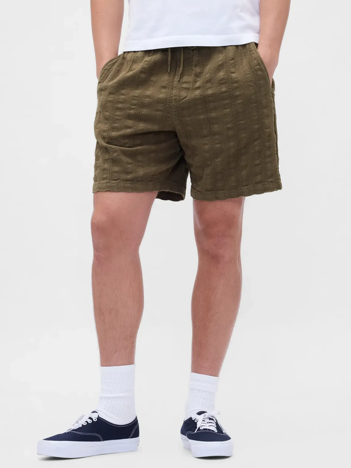 7" Textured Easy Shorts