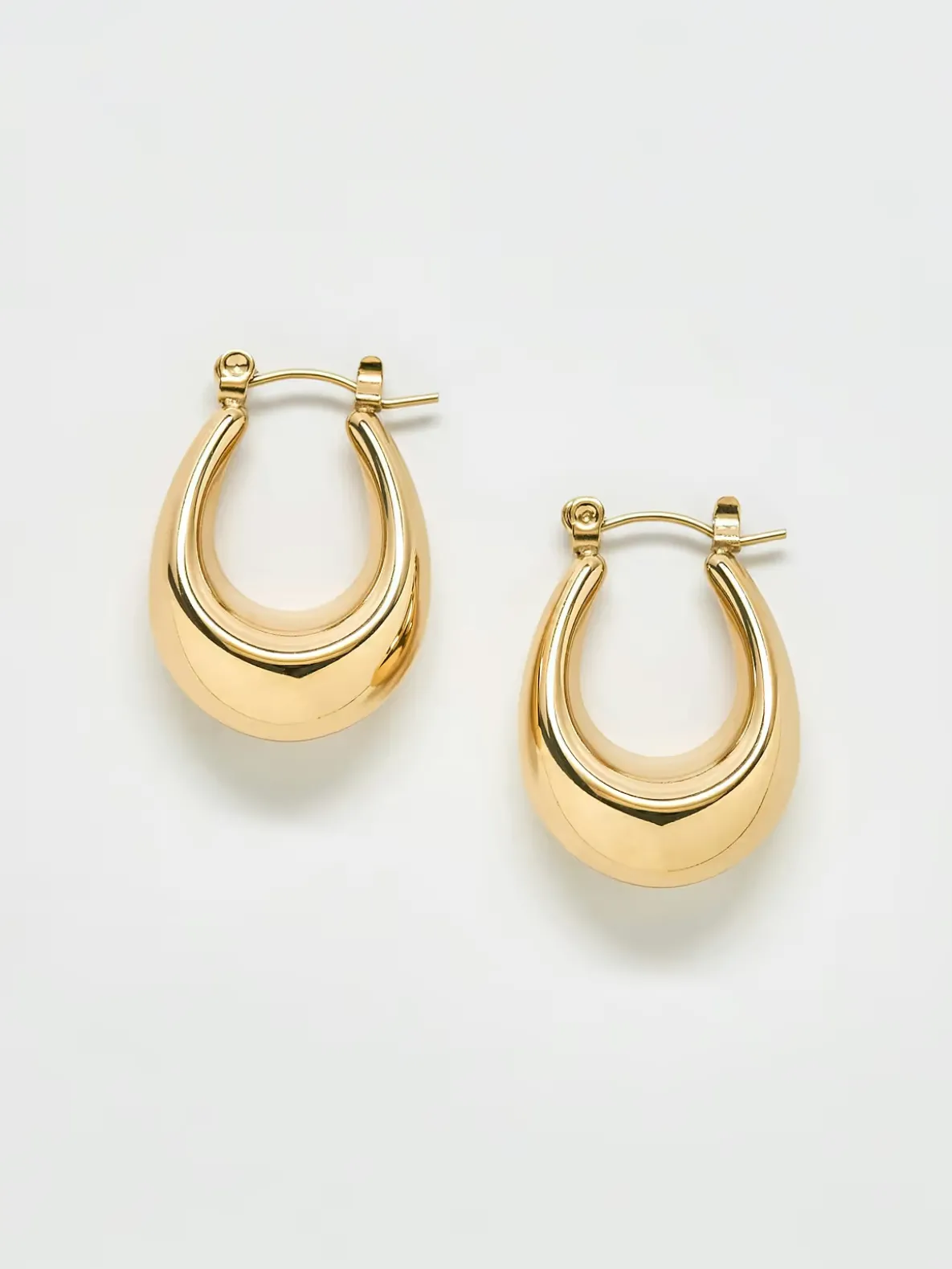Admiral Row Gold Oval Hoop Earrings