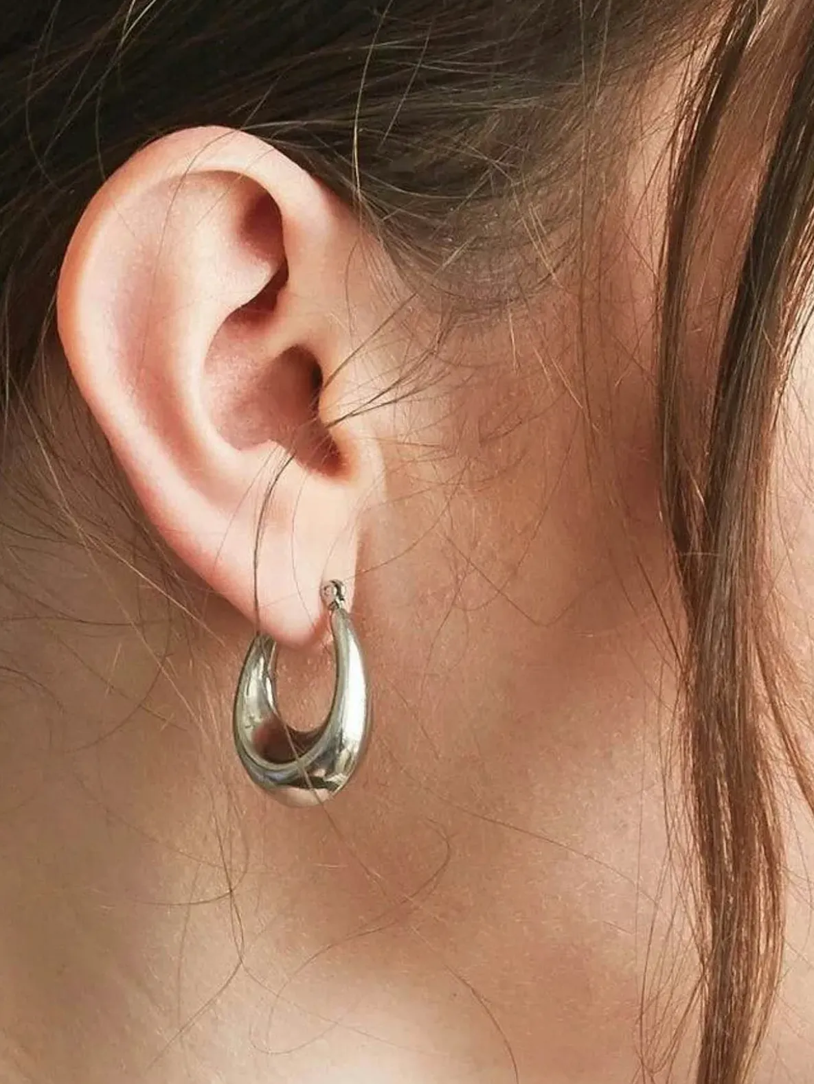 Admiral Row Silver Oval Hoop Earrings