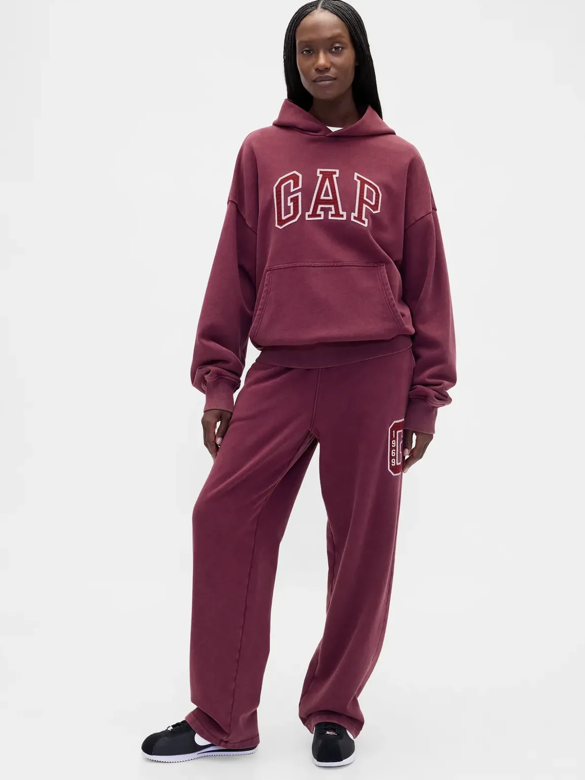 Adult Heavyweight Relaxed Logo Sweatpants