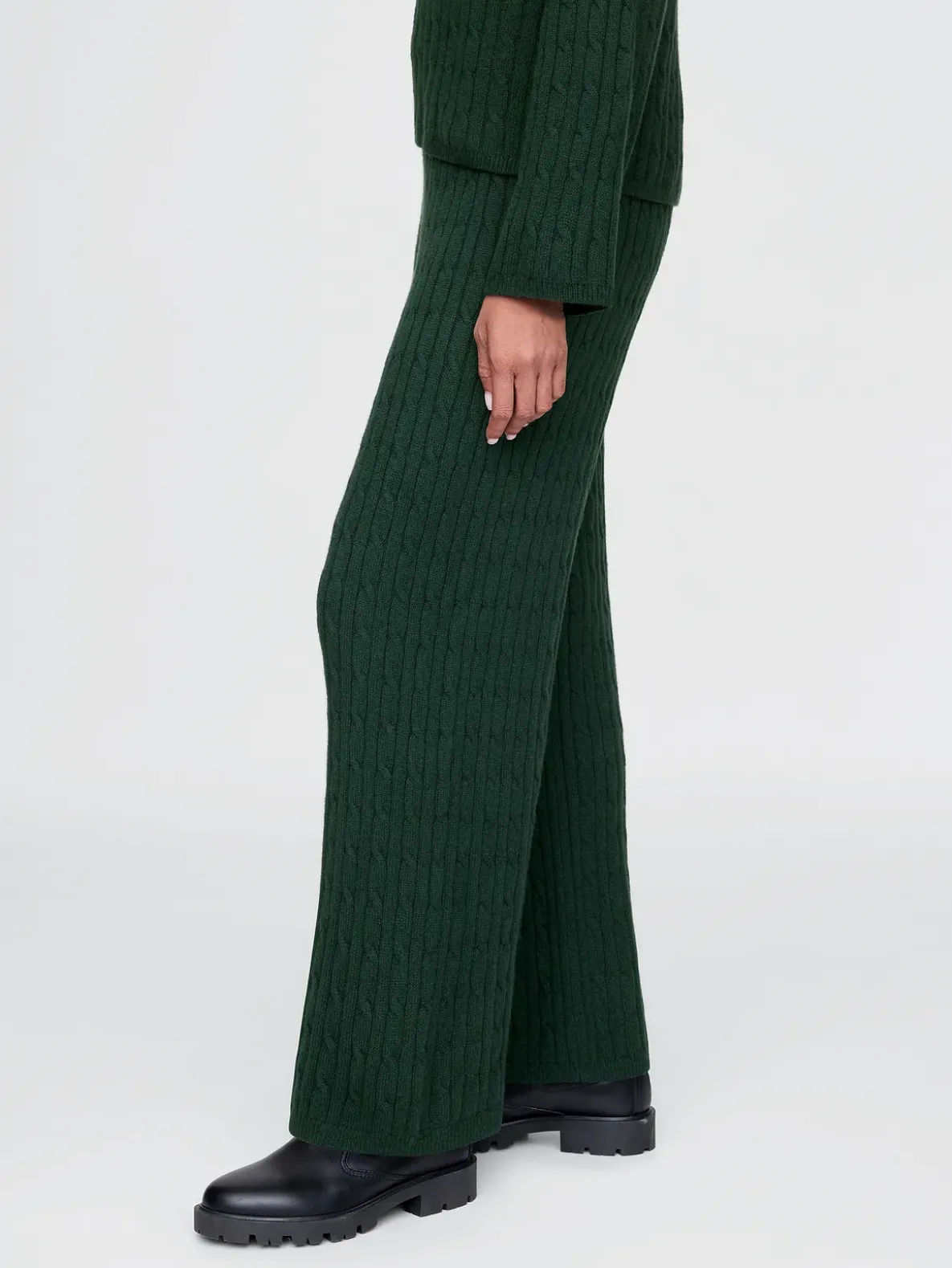 CashSoft Cable-Knit Sweater Pants