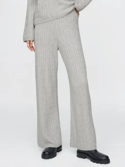 CashSoft Cable-Knit Sweater Pants