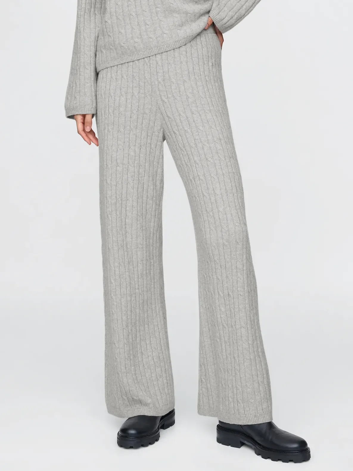 CashSoft Cable-Knit Sweater Pants