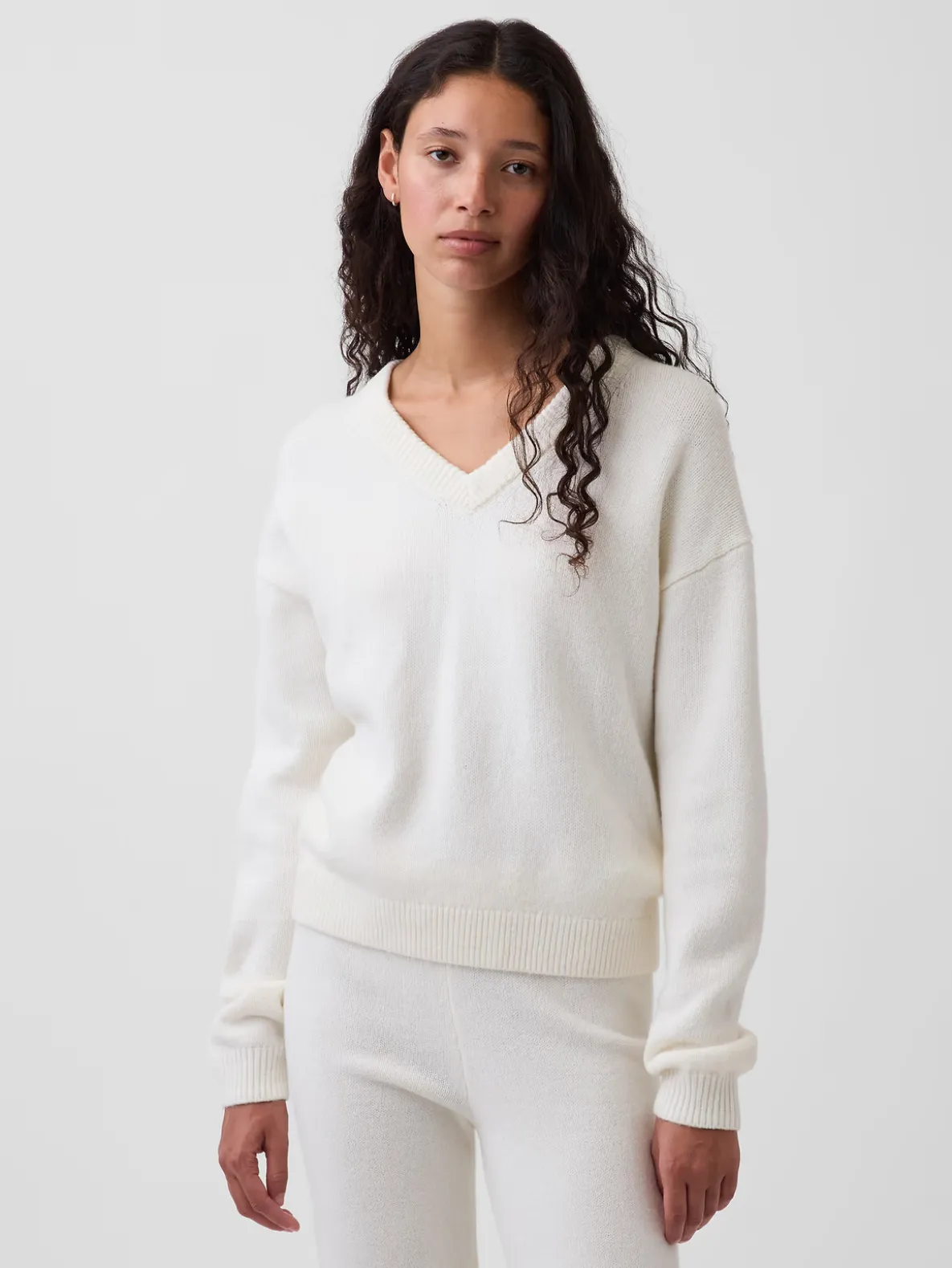 CashSoft Oversized V-Neck Sweater