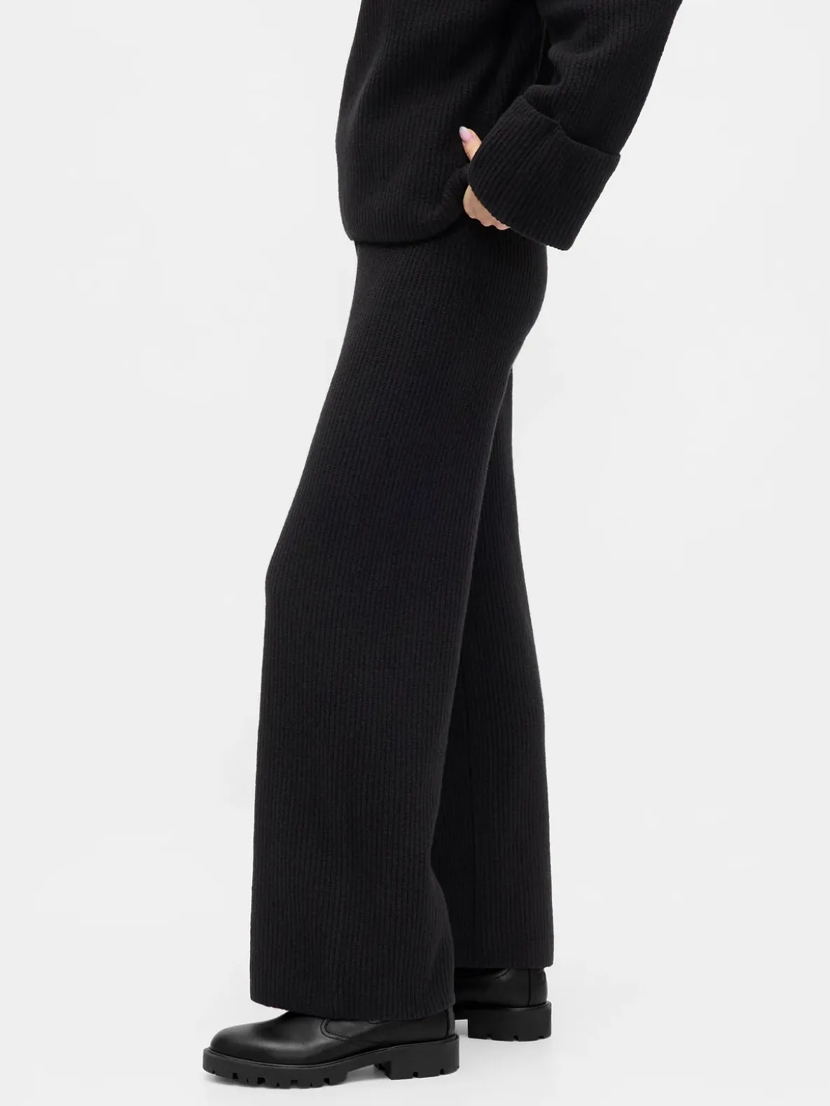 CashSoft Shaker-Stitch Sweater Pants