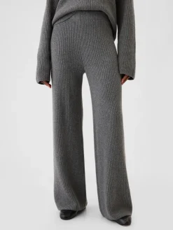 CashSoft Shaker-Stitch Sweater Pants