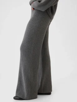CashSoft Shaker-Stitch Sweater Pants