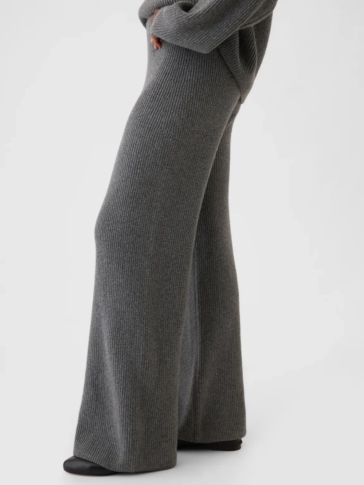 CashSoft Shaker-Stitch Sweater Pants