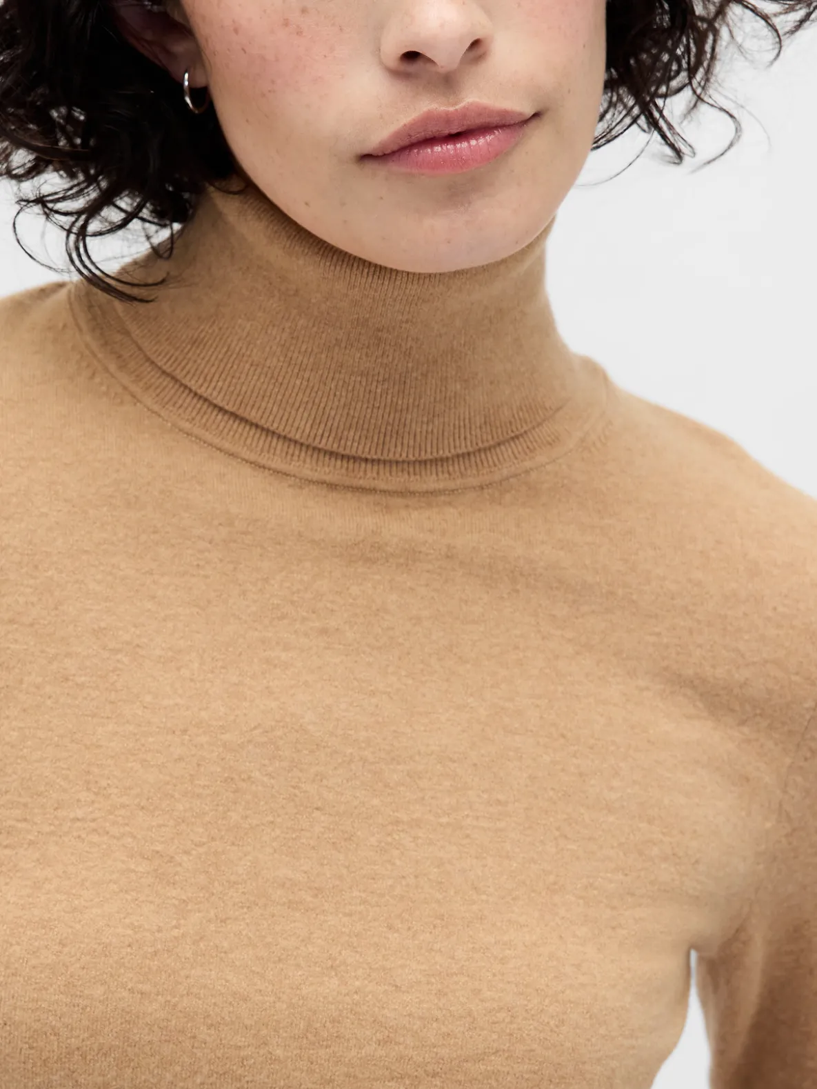 CashSoft Stretch Turtleneck Sweater
