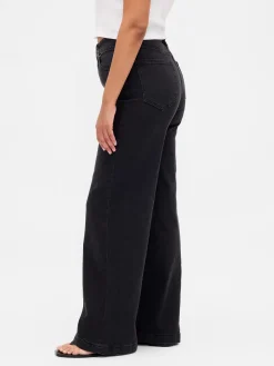Curvy High Rise Stride Wide-Leg Jeans
