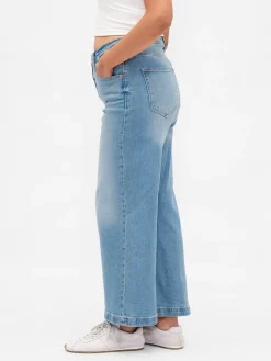 Curvy High Stride Wide-Leg Ankle Jeans