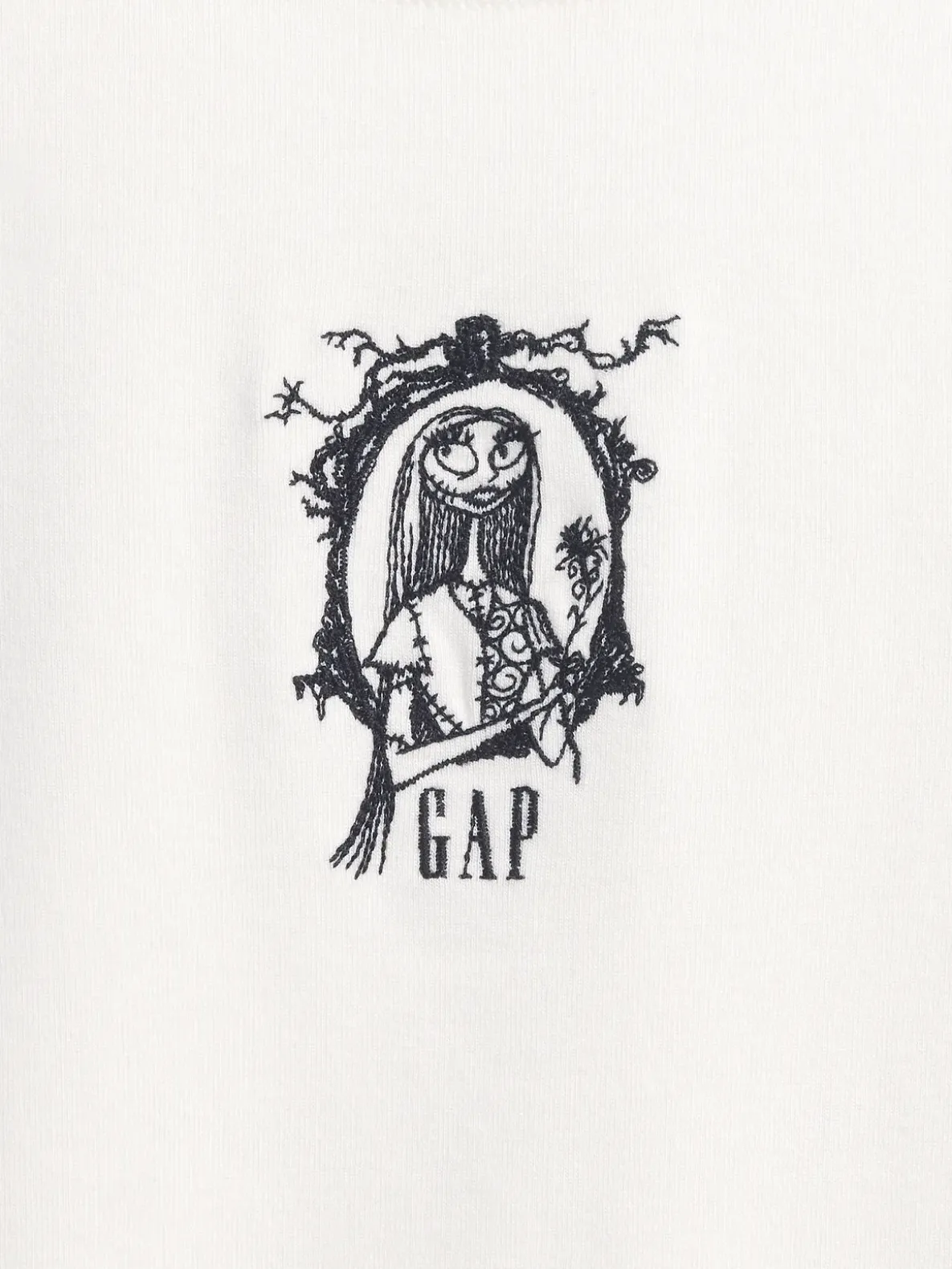 Gap × Disney Tim Burton’s The Nightmare Before Christmas Modern Shrunken T-Shirt