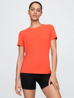 GapFit Breathe T-Shirt