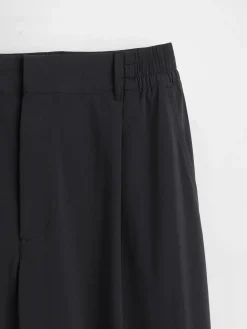 GapFit High Rise Runaround Relaxed Trouser