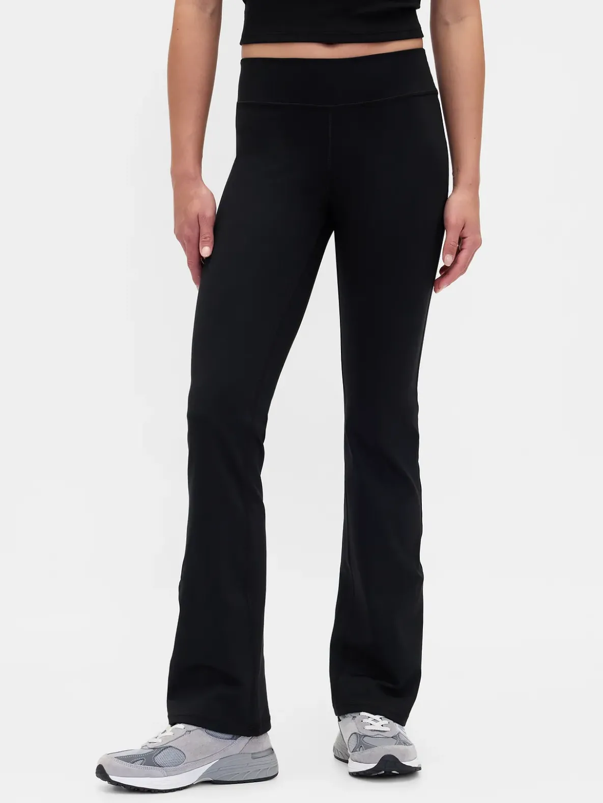 GapFit Mid Rise Power Boot Leggings