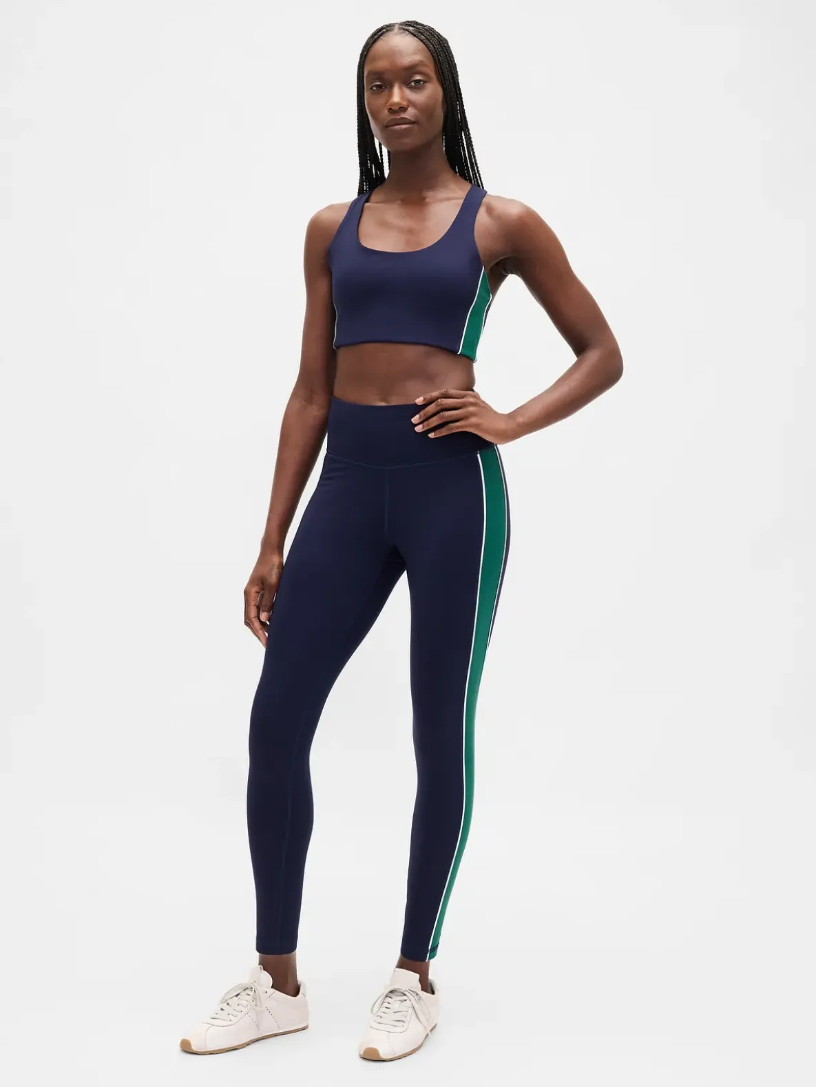 GapFit Power Medium Impact Sports Bra