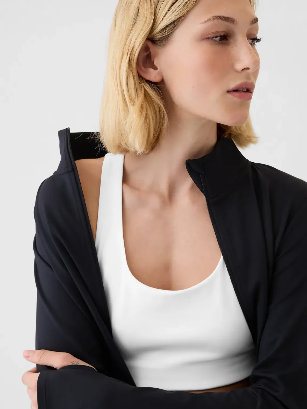 GapFit Power Medium Impact Sports Bra