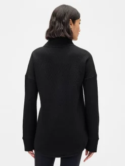 GapFit Quilted Jacquard Half-Zip Pullover