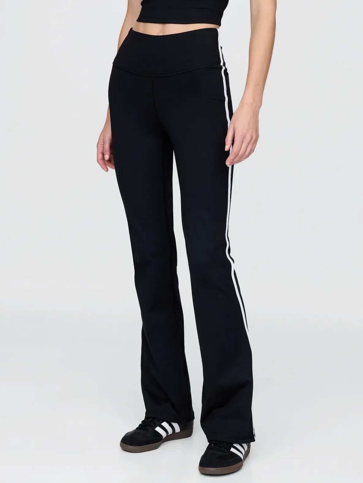 GapFit Sky High Rise Power Flare Leggings