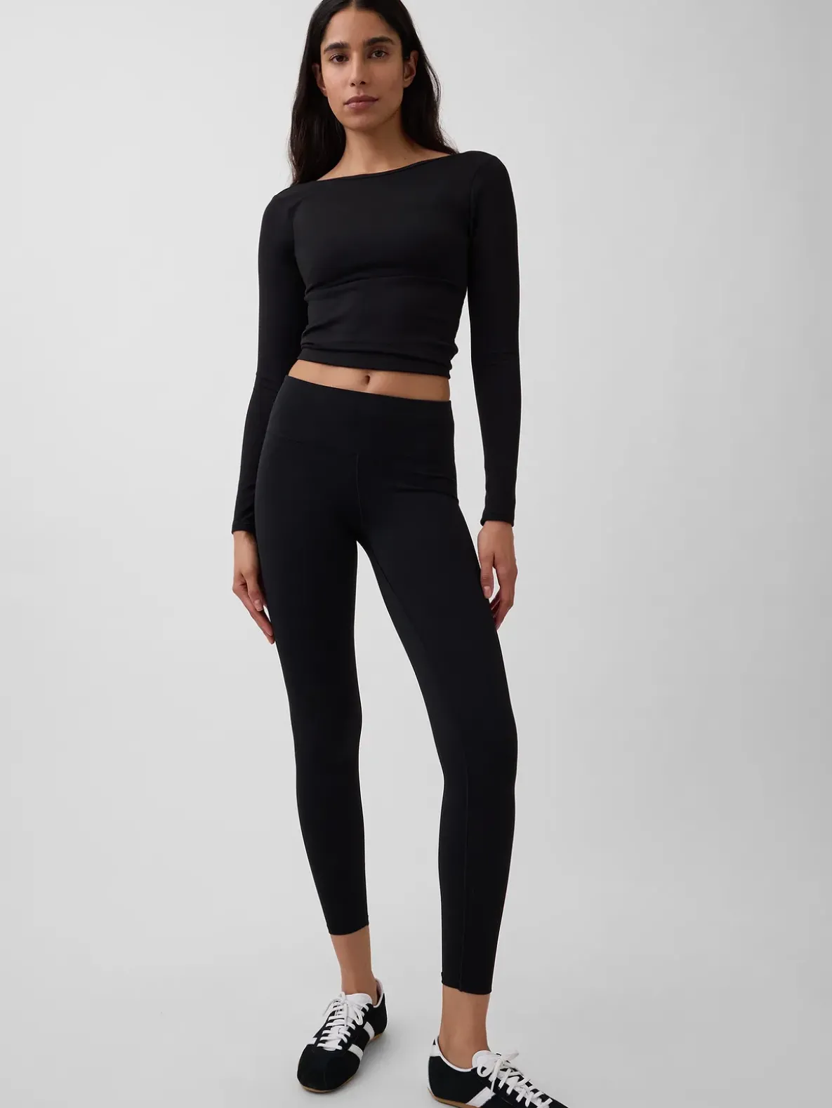 GapFit Smooth Boatneck T-Shirt