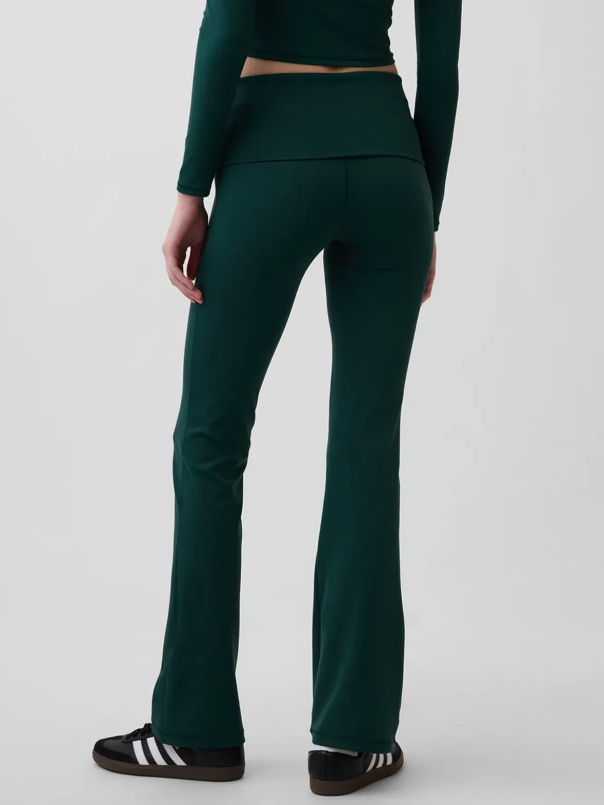 GapFit Smooth Foldover Mini Flare Leggings