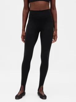 GapFit Smooth High Rise Stirrup Leggings