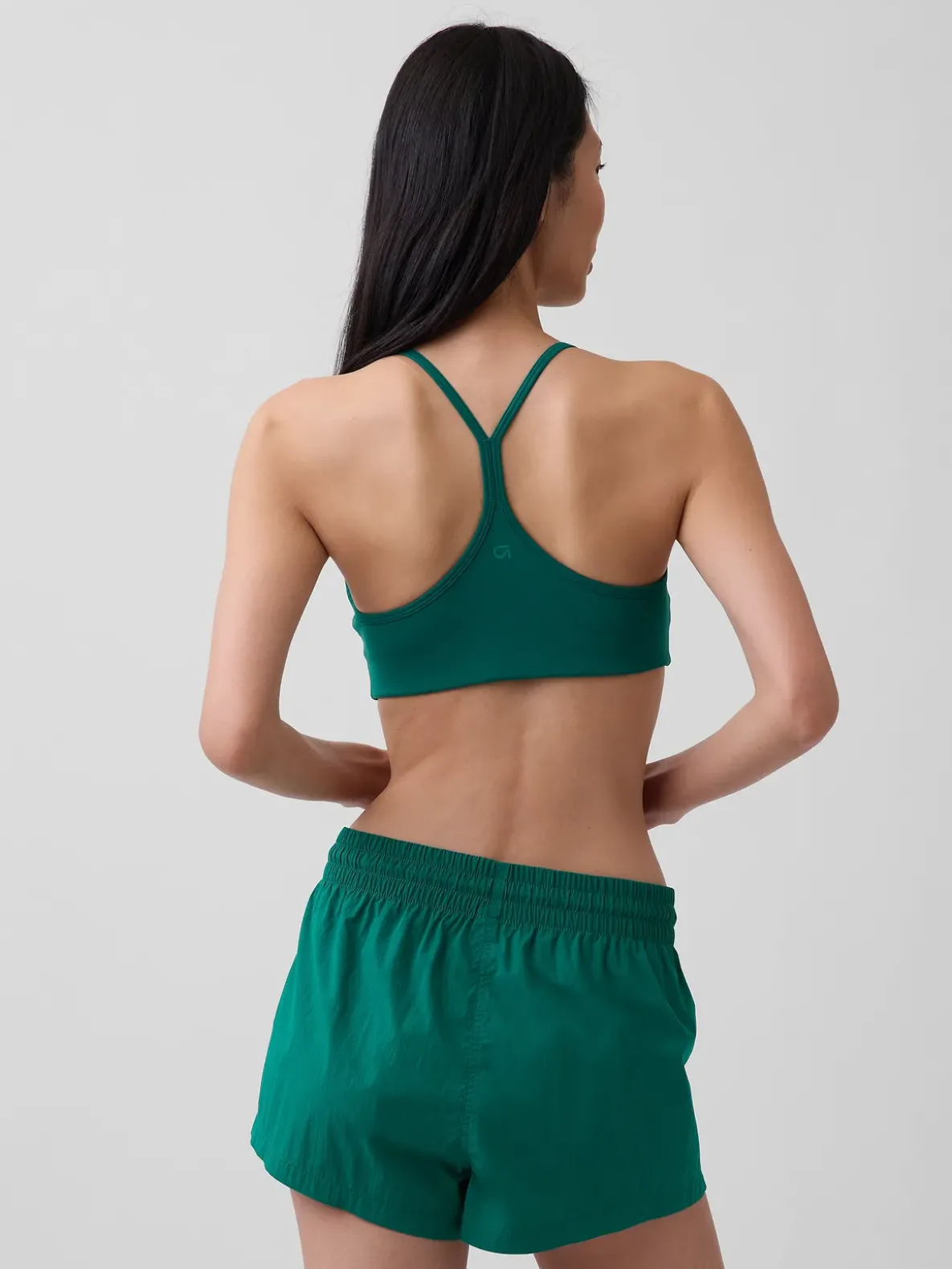 GapFit Smooth Racerback Sports Bra