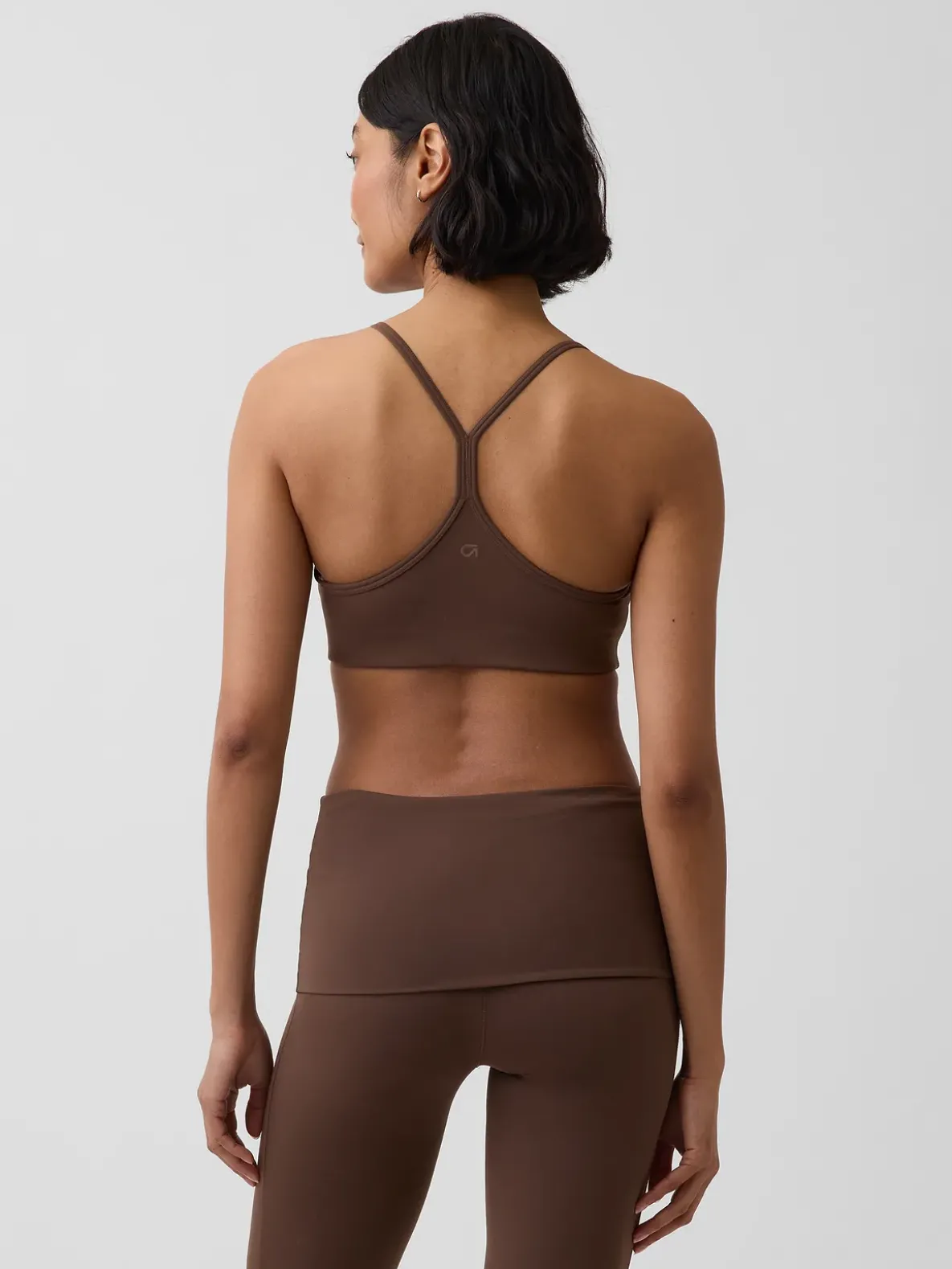 GapFit Smooth Racerback Sports Bra