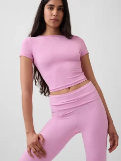 GapFit Smooth Reversible Wrap Crop Top