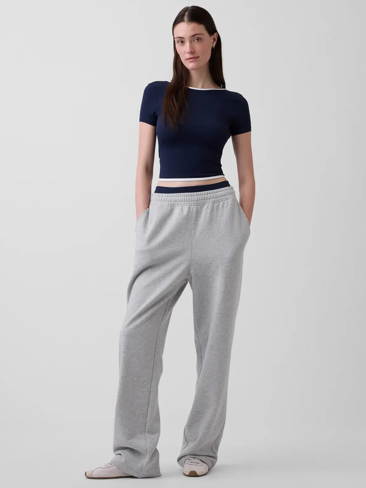 GapFit Smooth Reversible Wrap Crop Top
