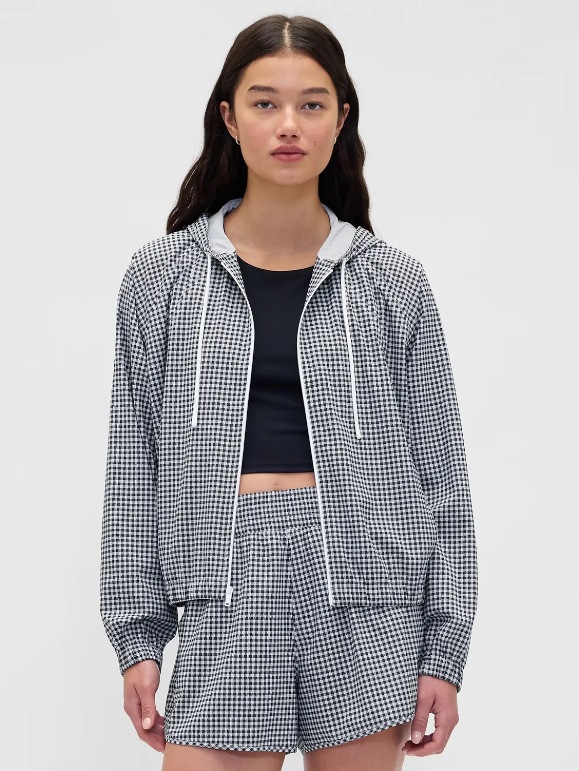 GapFit Tech Gingham Windbreaker