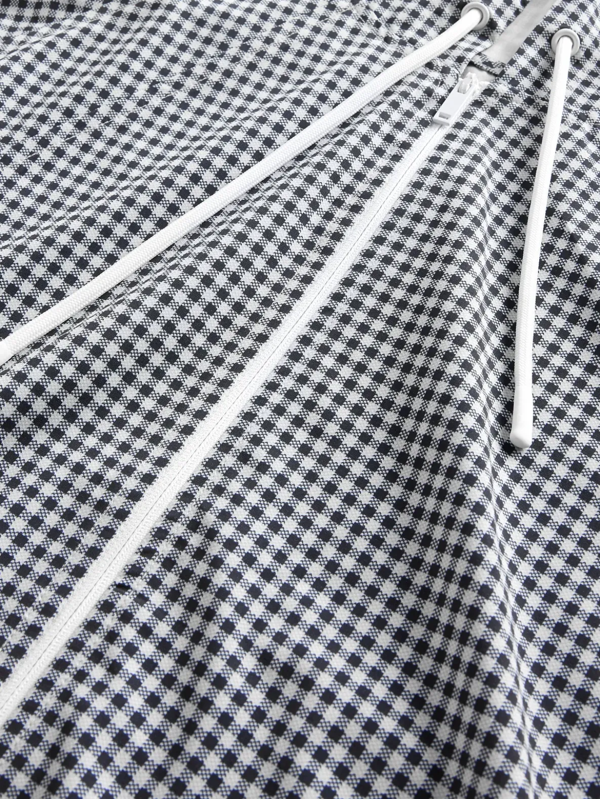 GapFit Tech Gingham Windbreaker