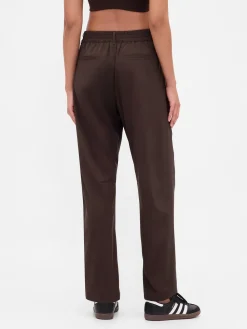 GapFit Tech High Rise Barrel Trousers