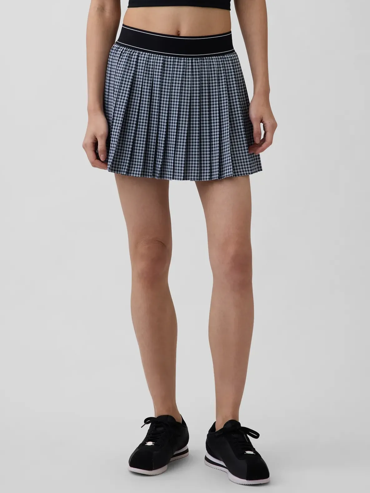 GapFit Tech Pleated Exercise Skort