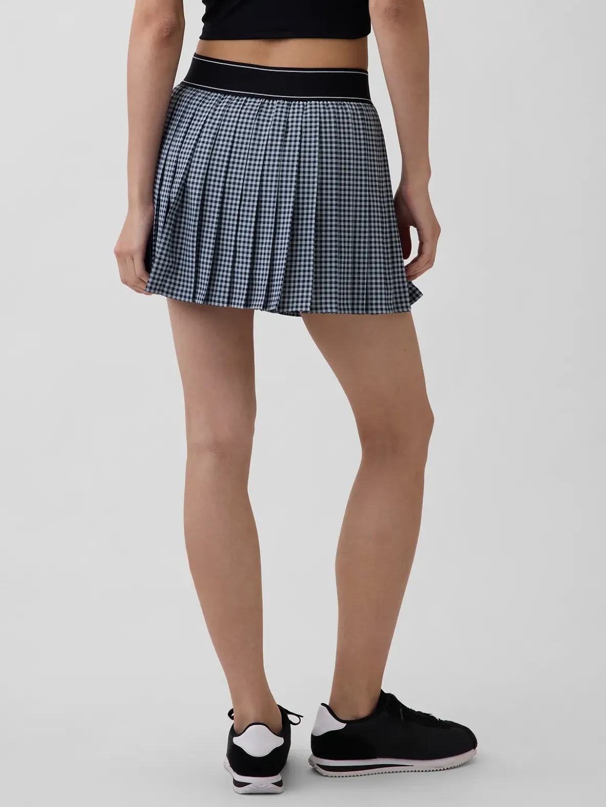 GapFit Tech Pleated Exercise Skort