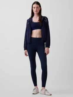 GapFit Tech Windbreaker