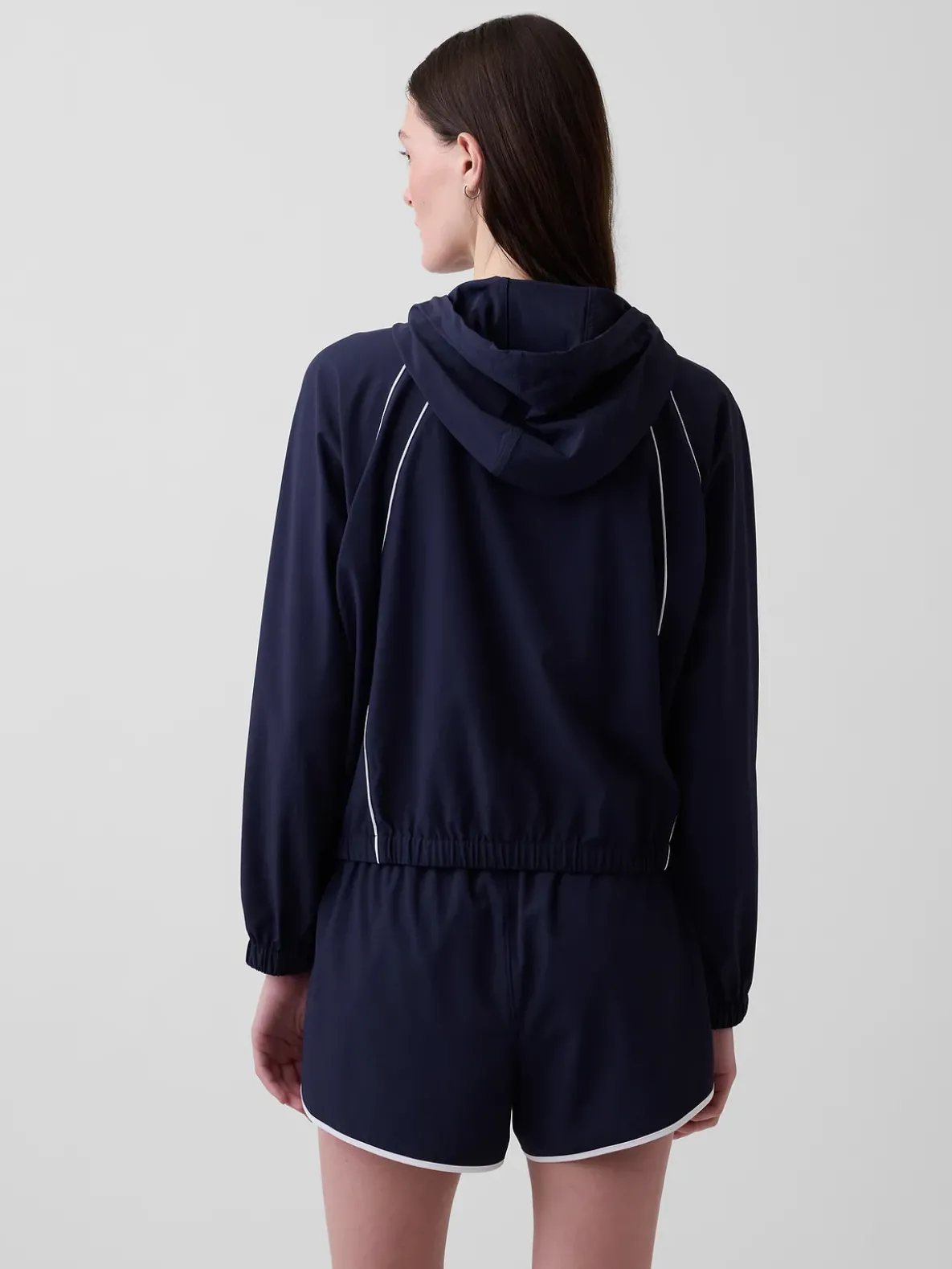 GapFit Tech Windbreaker