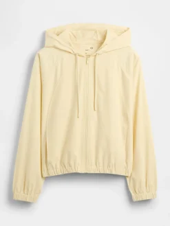GapFit Tech Windbreaker