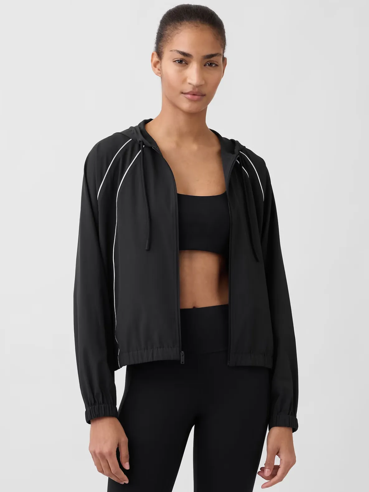 GapFit Tech Windbreaker