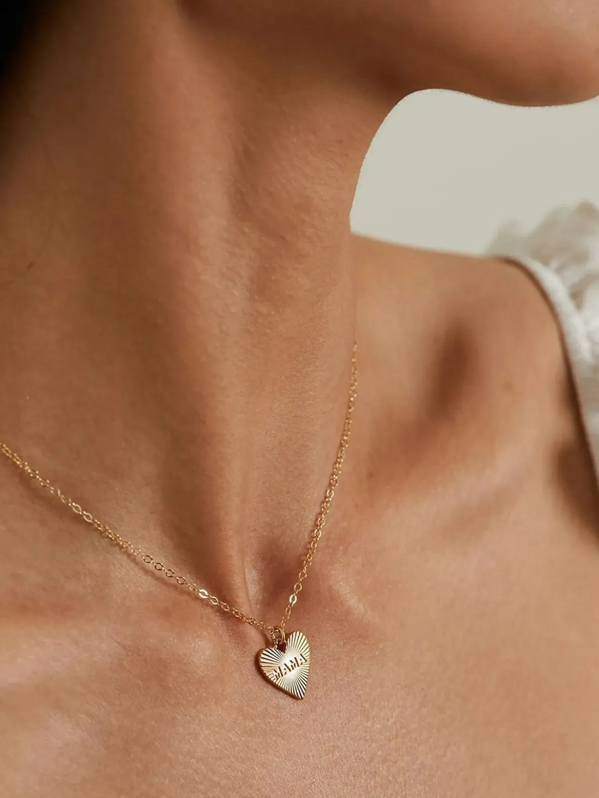 HART Dainty Heart MAMA Necklace