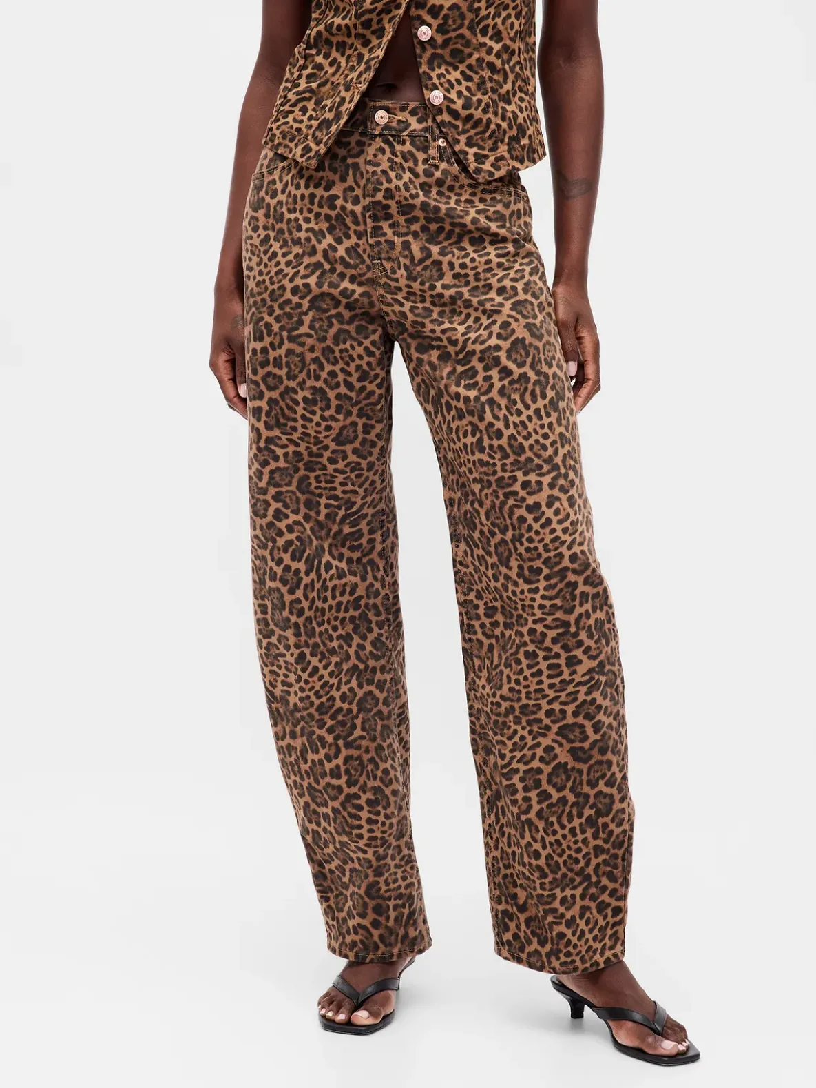 High Rise Barrel Jeans