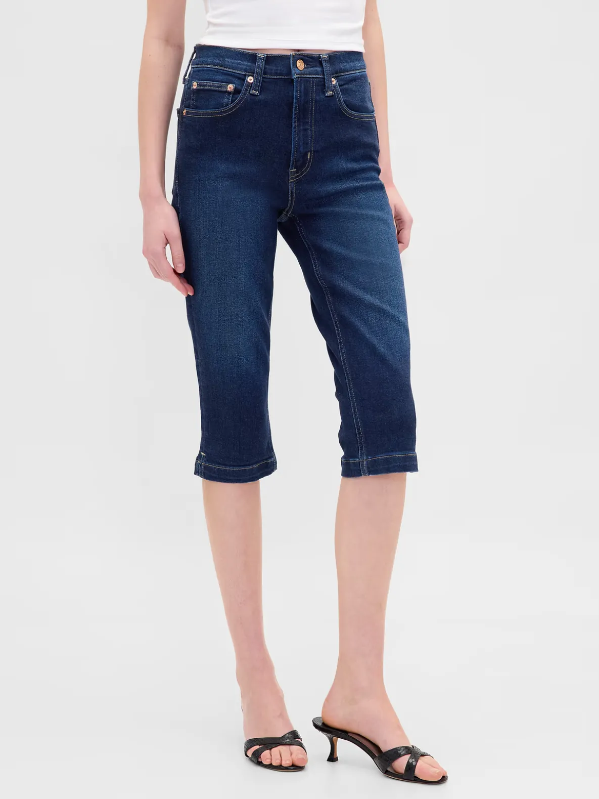 High Rise Cropped Capri Jeans