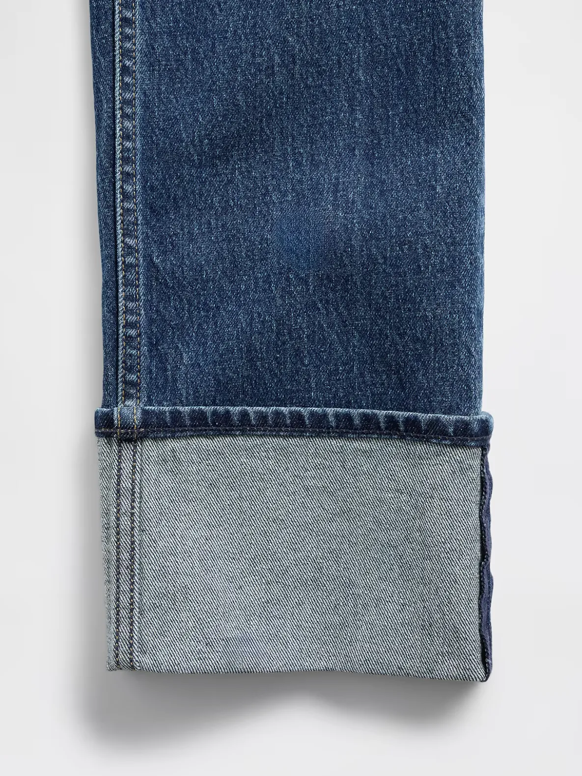 High Rise Cuffed '90s Slim Straight Jeans
