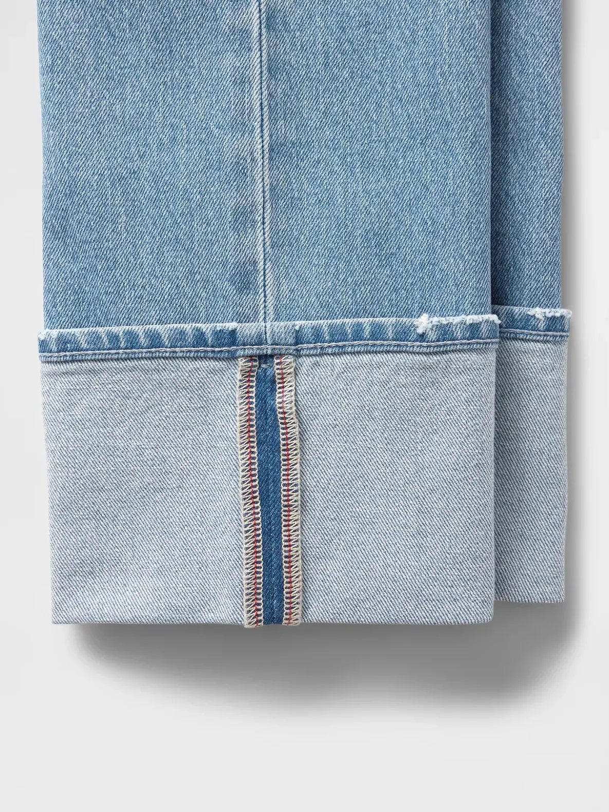 High Rise Cuffed '90s Slim Straight Jeans